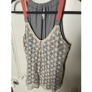 gray & cream lace floral tank top